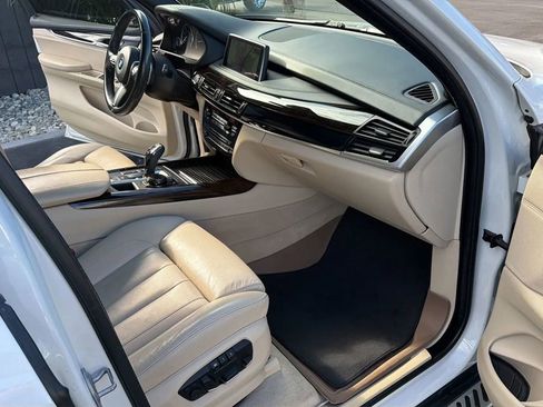 Used 2015 BMW X5 xDrive50i image 18