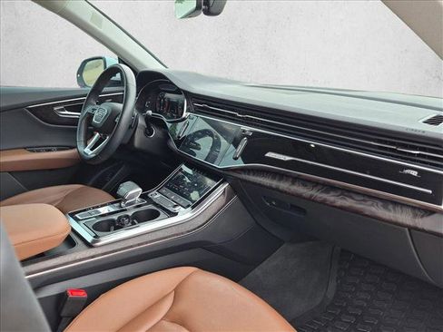 Used 2022 Audi Q8 Premium Plus AWD/4WD image 16