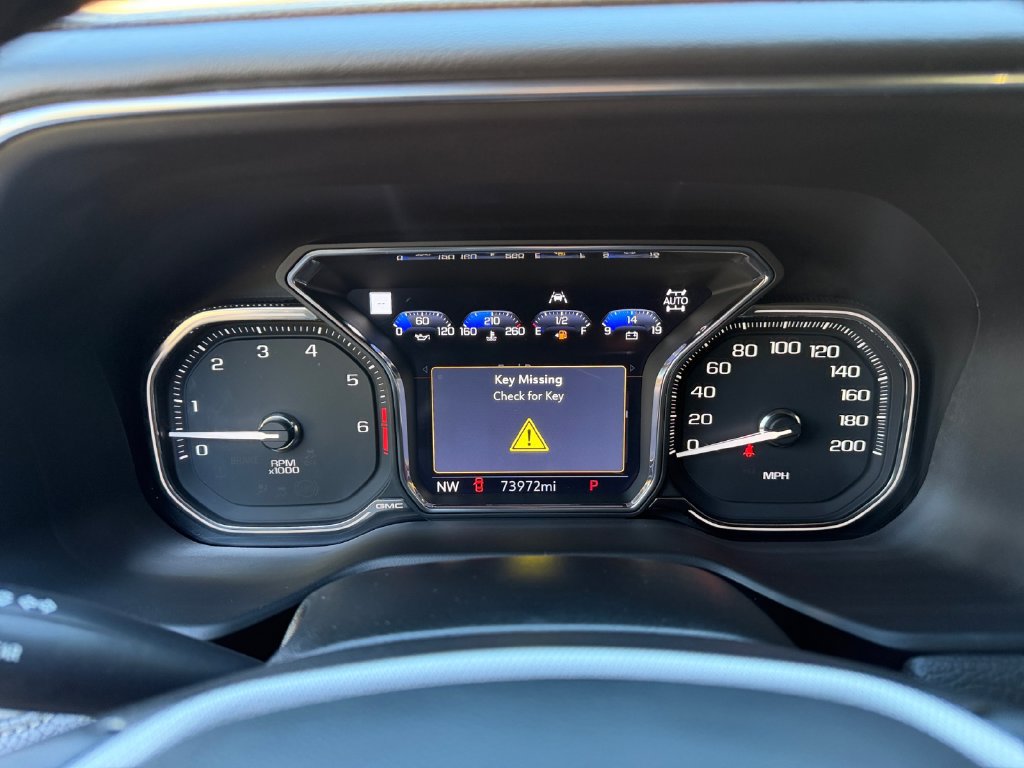 Used 2021 GMC Yukon Denali w/ LPO, Illumination Package AWD/4WD image 14