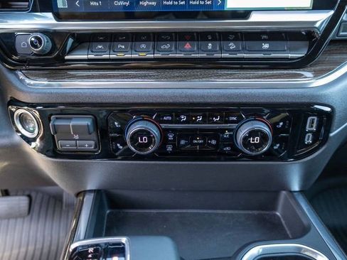 Used 2024 Chevrolet Silverado 1500 LT Trail Boss w/ LT Trail Boss Premium Package image 27