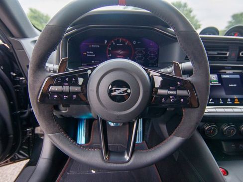 New 2025 Nissan Z NISMO w/ Floor Mat Package image 18