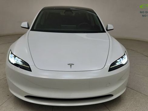 Used 2025 Tesla Model 3 Long Range AWD/4WD image 16
