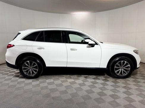 Used 2024 Mercedes-Benz GLC 300 4MATIC image 8