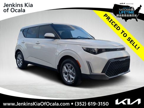 New 2025 Kia Soul LX image 1