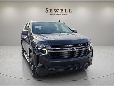 Used 2021 Chevrolet Tahoe RST w/ Rear Media and Nav Package AWD/4WD image 7