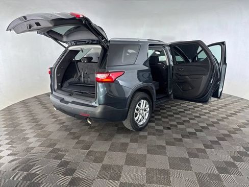 Used 2018 Chevrolet Traverse LT FWD image 14