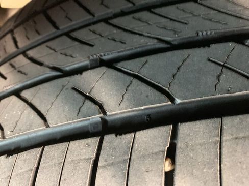 Used 2019 Ford Explorer XLT w/ Equipment Group 202A image 40