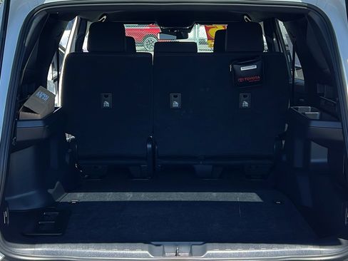 Used 2025 Toyota 4Runner SR5 AWD/4WD image 11