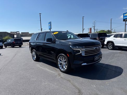 Used 2023 Chevrolet Tahoe High Country w/ Premium Package 2 AWD/4WD image 1