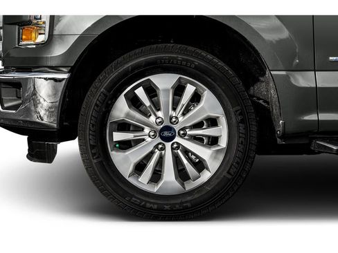 Used 2015 Ford F150 XLT AWD/4WD image 34