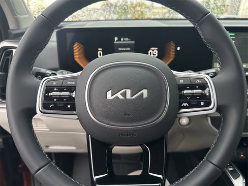 New 2025 Kia Sorento EX w/ Panoramic Sunroof Package image 19