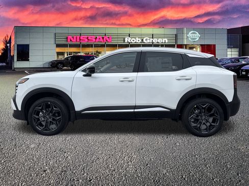 New 2026 Nissan Kicks SR w/ SR Premium Package AWD/4WD image 40