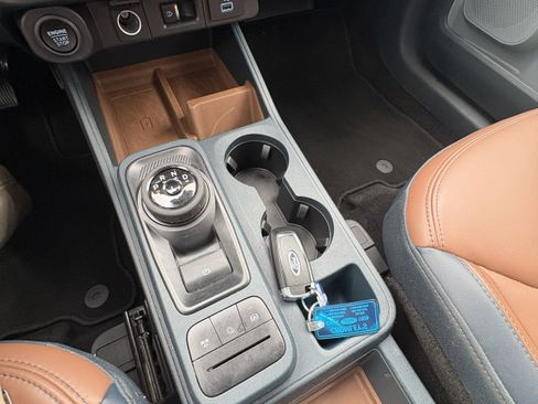 Used 2024 Ford Maverick Lariat image 12