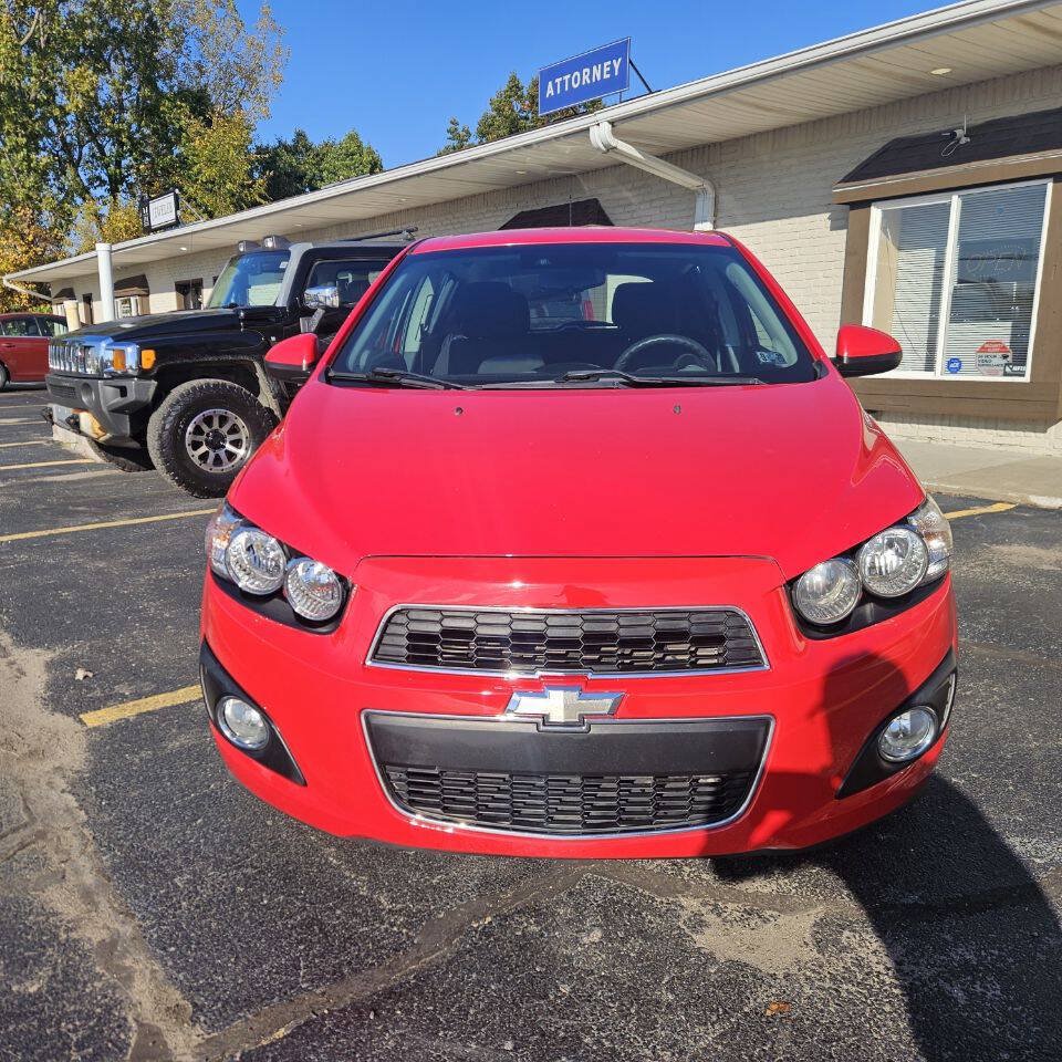 Used 2014 Chevrolet Sonic LT w/ Wheels and Fog Lamp Package FWD image 9