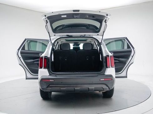 Used 2021 Kia Sorento S w/ Panoramic Sunroof Package image 19