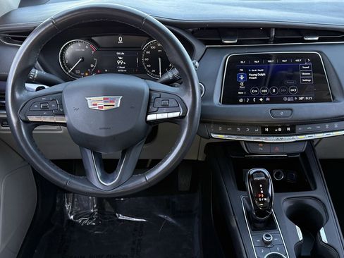Used 2023 Cadillac XT4 Luxury image 11