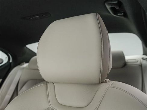 New 2026 Genesis G70 2.5T image 19