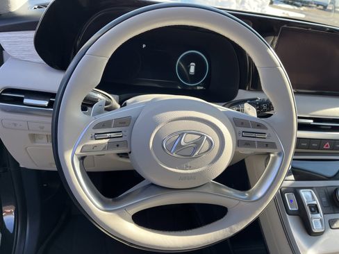 Used 2023 Hyundai Palisade Calligraphy image 37