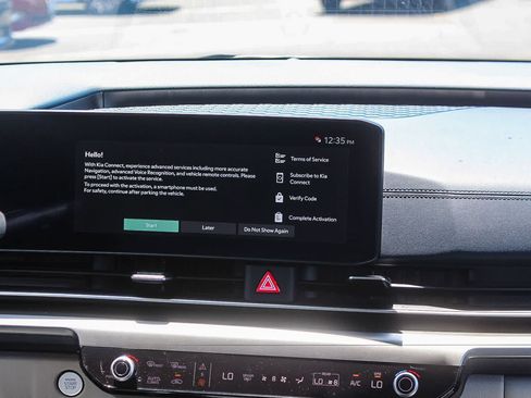 Used 2025 Kia Carnival SX FWD image 18