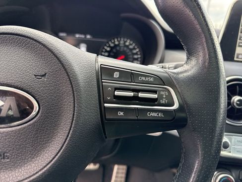 Used 2018 Kia Stinger GT1 image 12