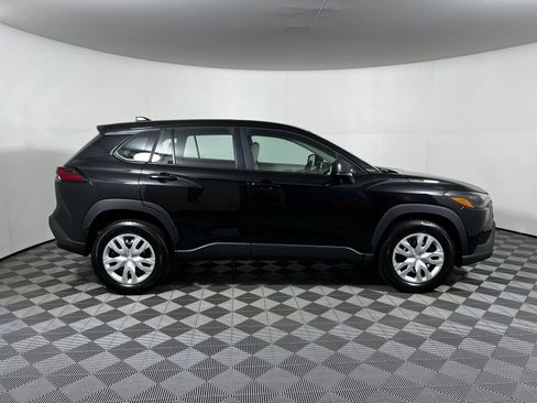 Used 2026 Toyota Corolla Cross L FWD image 4