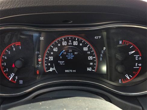 Used 2018 Dodge Durango GT image 28