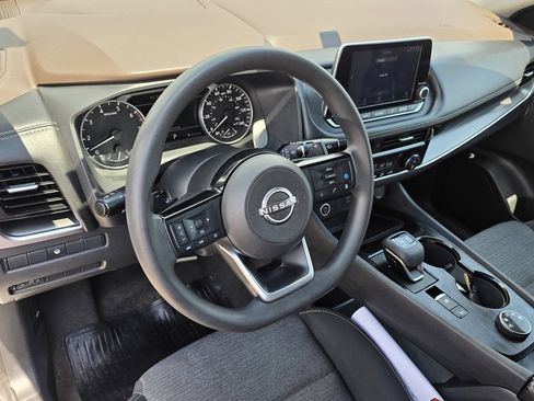 Used 2023 Nissan Rogue SV AWD/4WD image 12