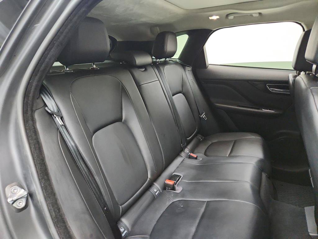 Used 2020 Jaguar F-PACE Premium AWD/4WD image 29