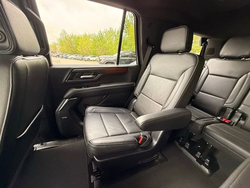 Used 2025 GMC Yukon Denali image 38