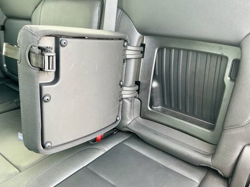 Used 2024 GMC Sierra 1500 SLT w/ SLT Premium Plus Package image 32