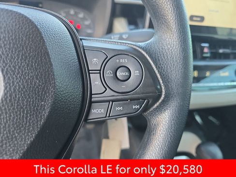 Used 2025 Toyota Corolla LE image 23
