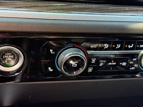 Used 2023 Chevrolet Silverado 1500 RST image 23