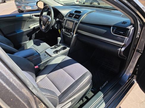 Used 2014 Toyota Camry SE FWD image 15