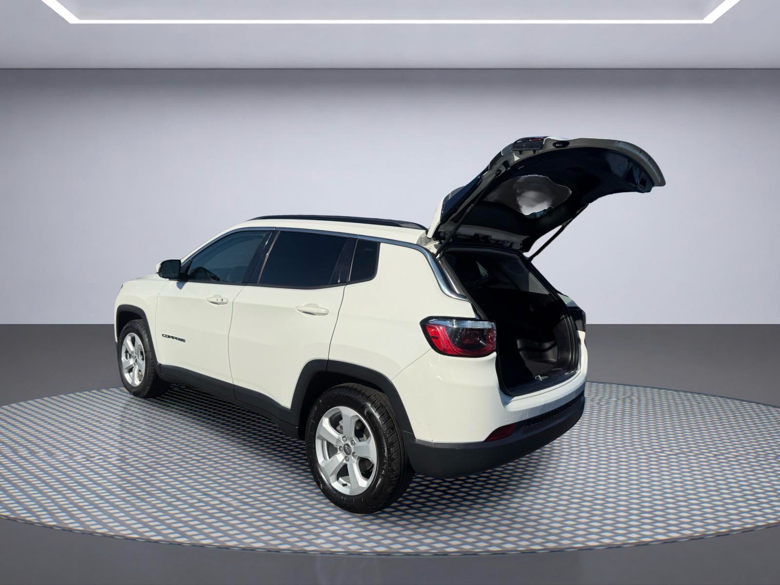 Used 2021 Jeep Compass Latitude FWD image 8