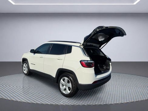 Used 2021 Jeep Compass Latitude FWD image 8