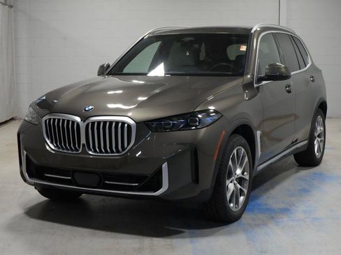 New 2026 BMW X5 xDrive40i w/ Climate Comfort Package AWD/4WD image 1