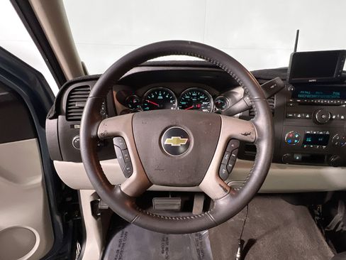 Used 2011 Chevrolet Silverado 1500 LT w/ Florida Edition RWD image 18