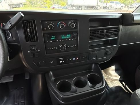 Used 2025 Chevrolet Express 2500 w/ Driver Convenience Package RWD image 24
