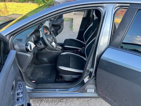 Used 2021 Nissan Versa SV image 10