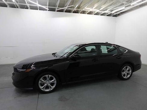 Used 2023 Honda Accord LX image 8