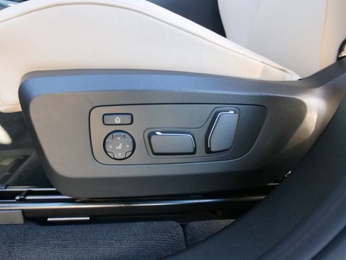 New 2026 BMW X3 xDrive30 w/ M Sport Package image 12