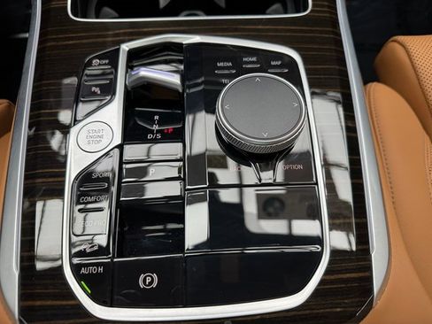 Certified 2025 BMW X5 xDrive40i w/ Climate Comfort Package image 20