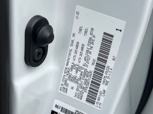 Used 2026 Toyota Tundra Platinum image 31