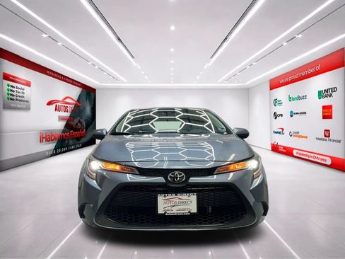 Used 2022 Toyota Corolla LE FWD image 2