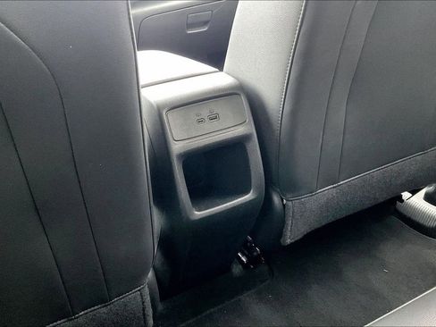 Used 2025 Chevrolet Trax LT FWD image 34