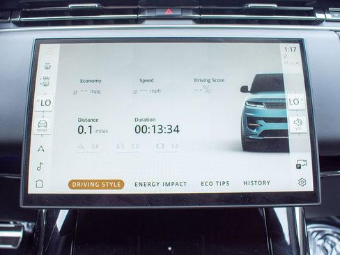 Certified 2025 Land Rover Range Rover Sport Autobiography image 27