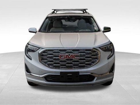 Used 2020 GMC Terrain Denali w/ Denali Premium Package image 2