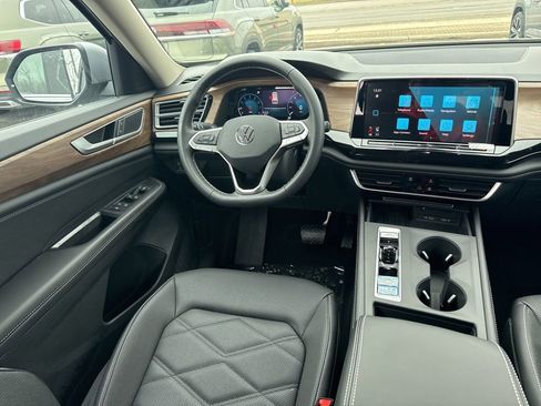 New 2026 Volkswagen Atlas SE image 10