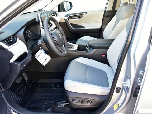 New 2025 Toyota RAV4 XLE Premium image 8