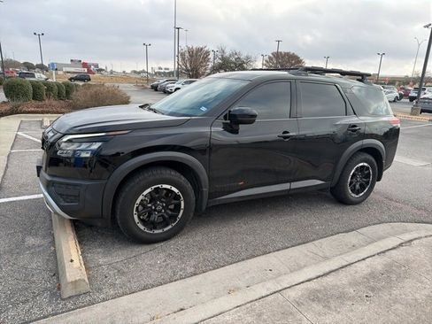 Used 2023 Nissan Pathfinder Rock Creek image 1